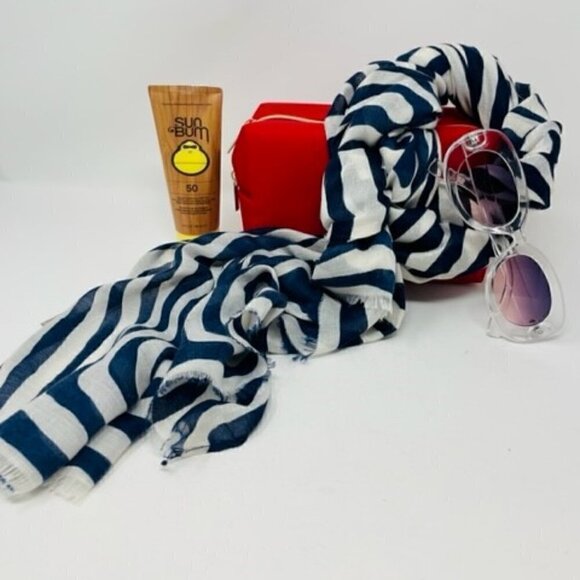 4 piece bag, scarf, sunglass and suncreen set - Picture 3 of 3